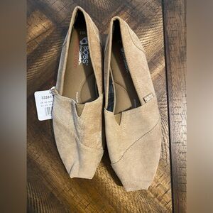 Bobs size 9.5 tan nwt